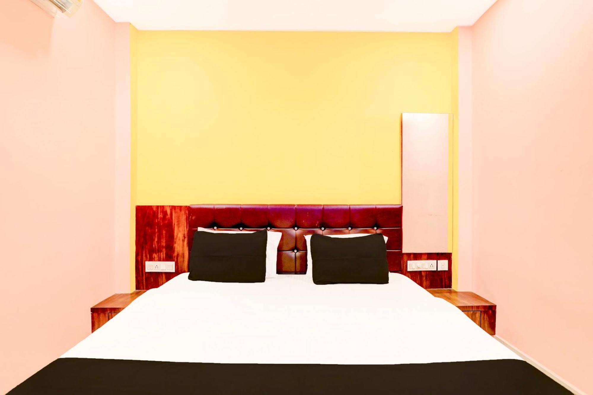 Hotel O Jagdish Palace Puri Eksteriør billede